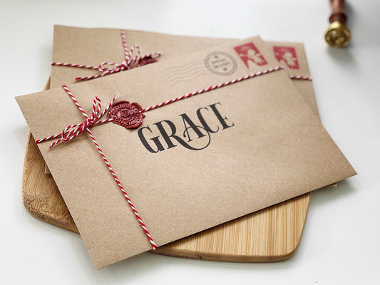 What to Put in a Christmas Eve Box (2025 Edition) - Magical & Personalised Ideas for Kids