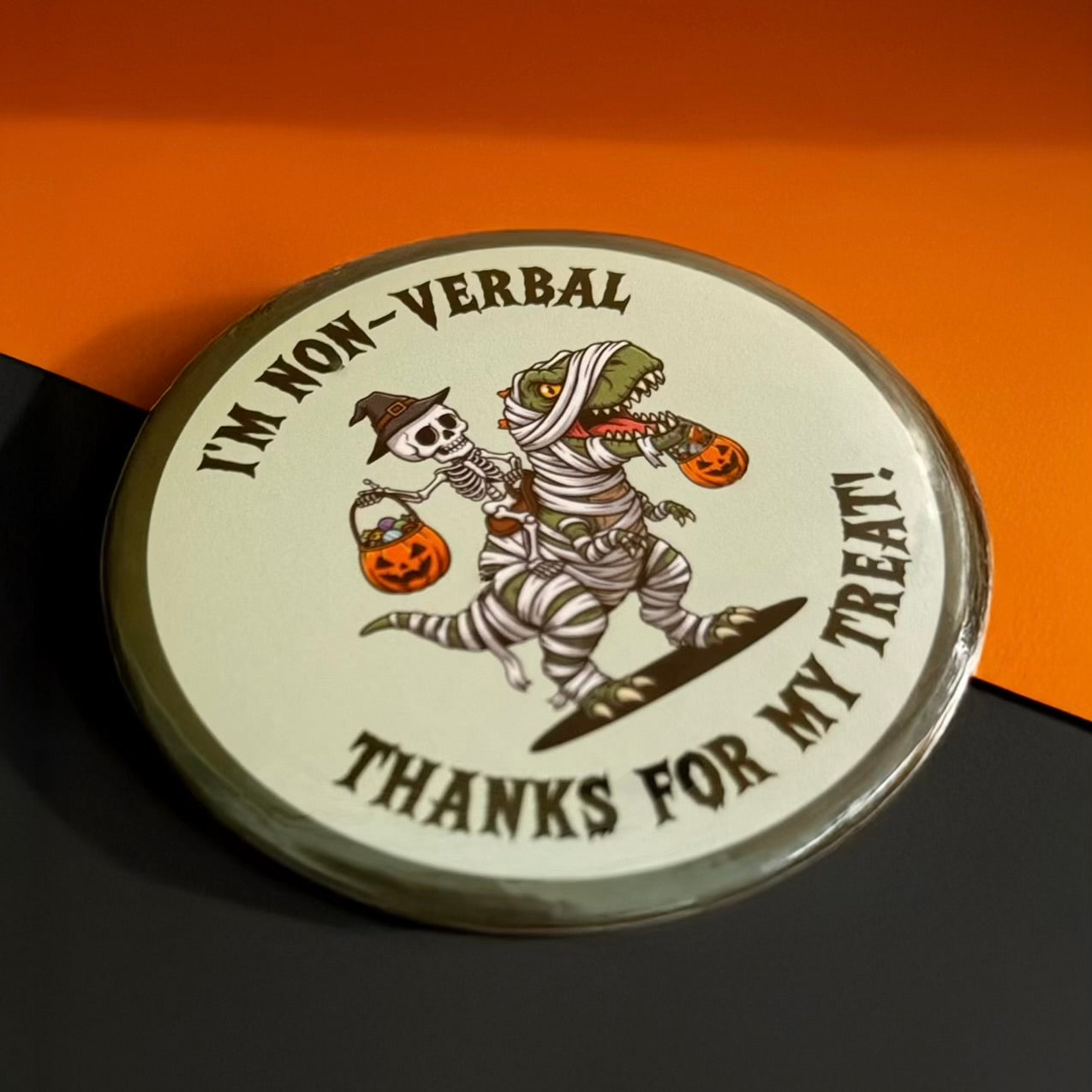 Halloween Non-Verbal Trick or Treat Badge - Autism & Non-Verbal Friendly (75mm)