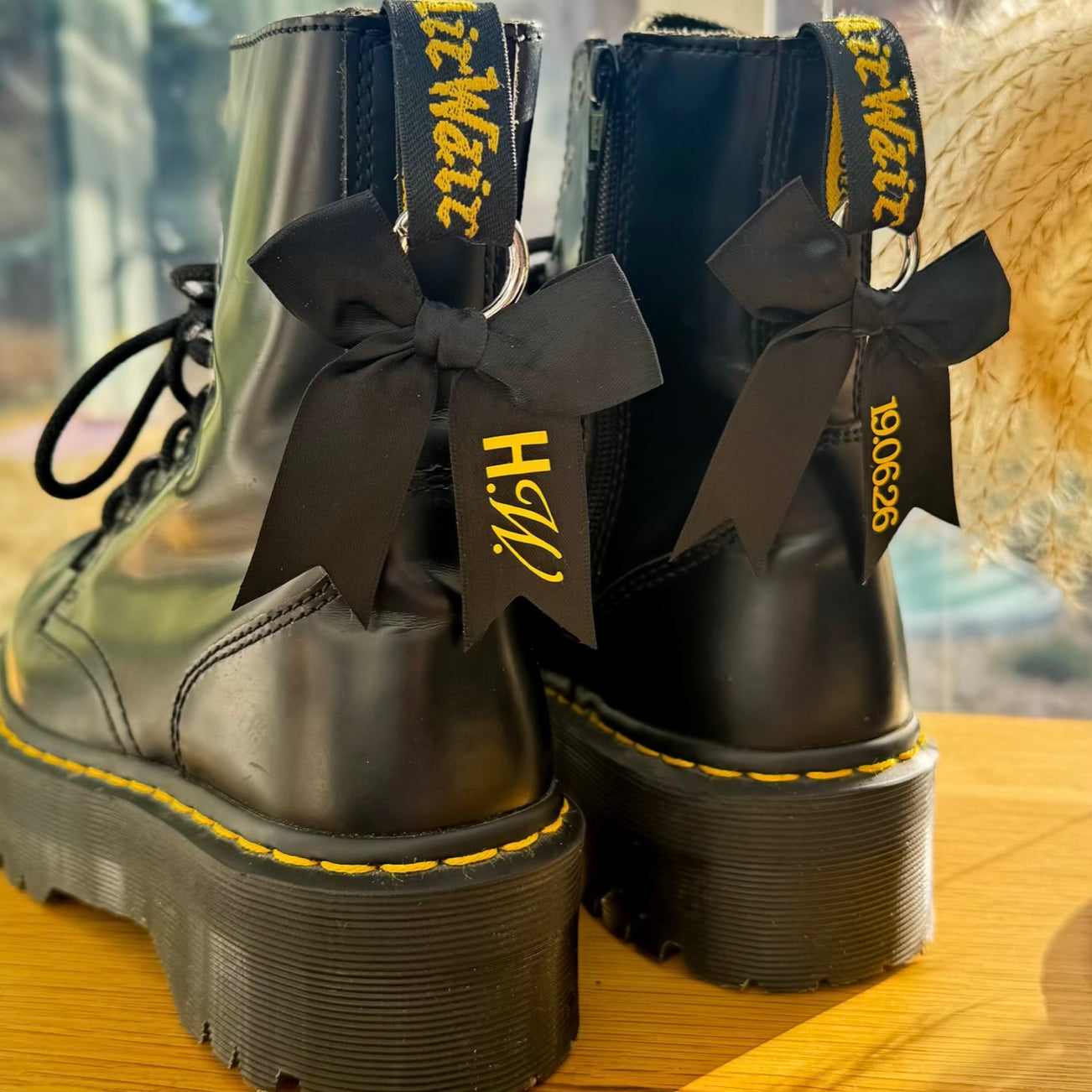 HW Tour Date Black Bow Boot Charms Boot Charms