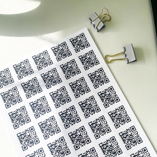 Customisable QR sticker to share social media profiles instantly