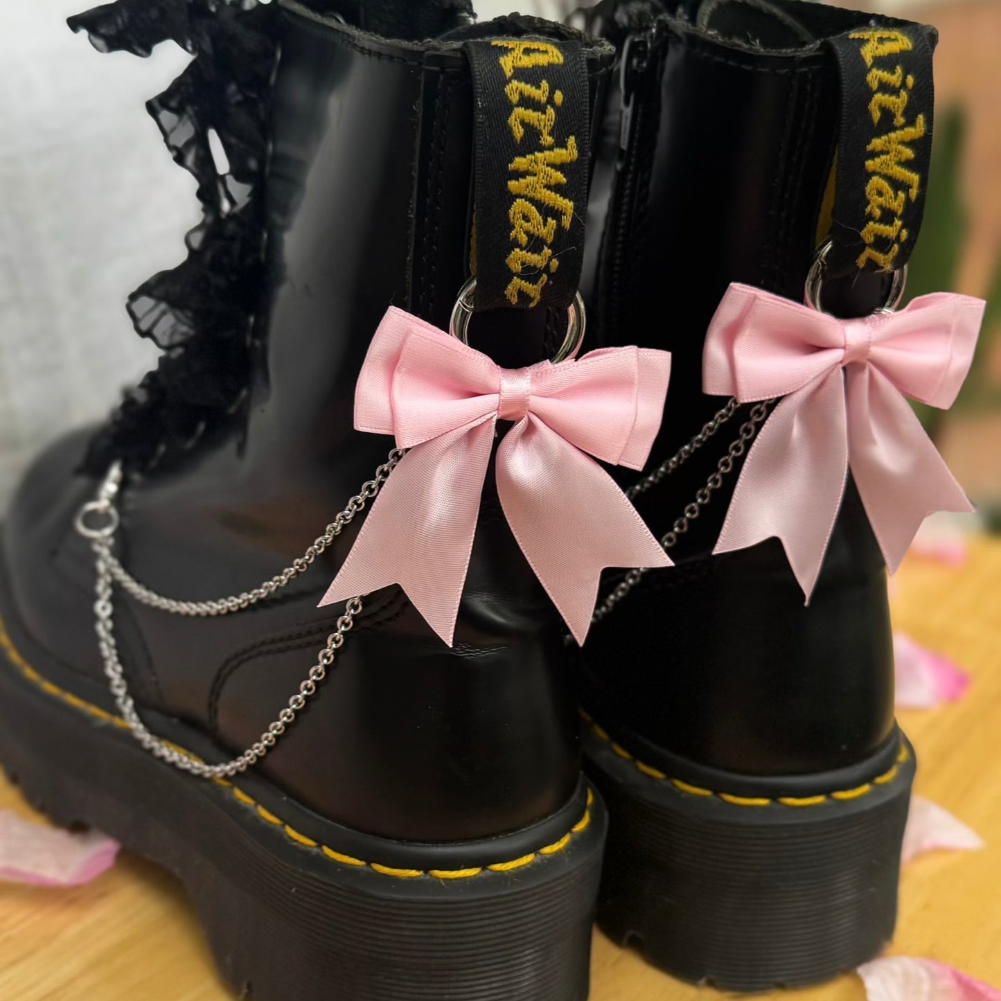 Pink Bow Layered Chain Boot Charms